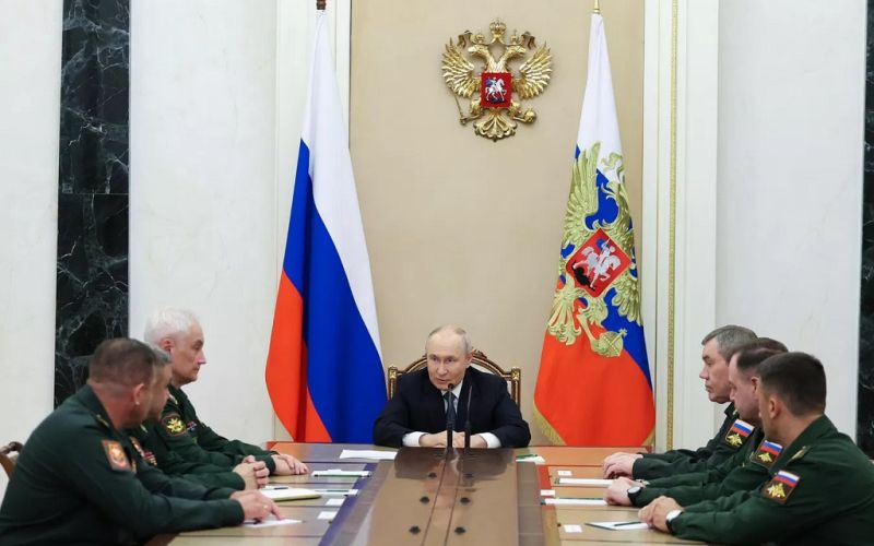 Putin solo se compromete a respetar un alto el fuego en Ucrania durante la jornada electoral