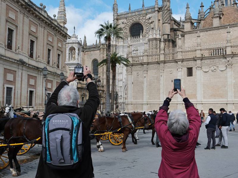 Andalucía lidera el crecimiento del gasto turístico internacional entre los principales destinos del país
