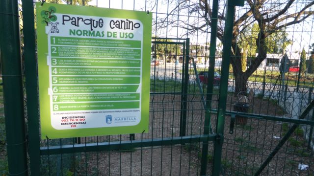 Más quejas sobre la falta de iluminación en el parque canino de la rotonda Ashmawi