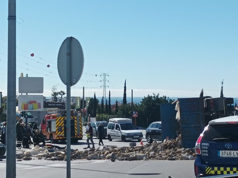 ACCIDENTE ROTONDA OJÉN 02 FEBRERO 22 1