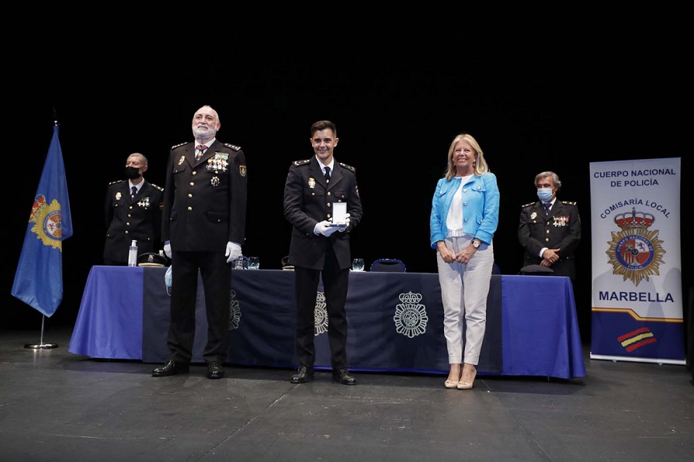 ACTO ENTREGA MEDALLAS POLICÍA NACIONAL 01 OCTUBRE 21