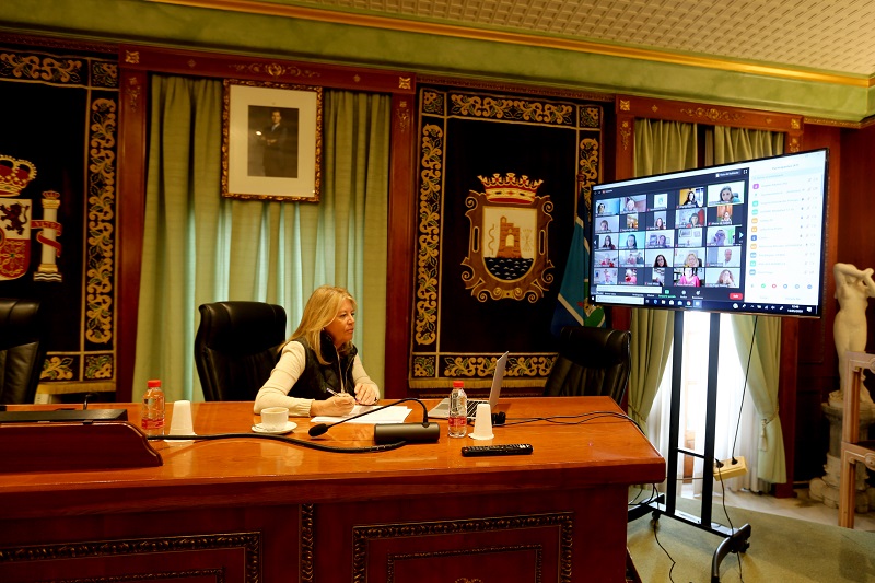 ALCALDESA ÁNGELES MUÑOZ VIDEOCONFERENCIA 14 MAYO 20
