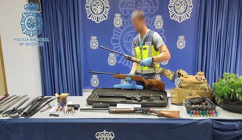 ARMAS SEVILLA NARCOTRAFICO 06 JUNIO 20 1