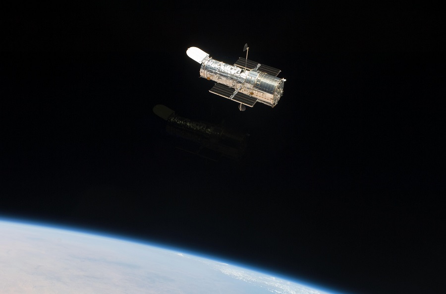 HUBBLE TELESCOPIO 03