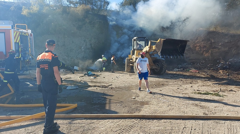 INCENDIO JUNTO ITV SAN PEDRO 16 MAYO 21