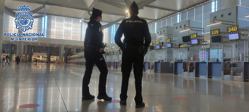POLICÍA NACIONAL AEROPUERTO MÁLAGA 02