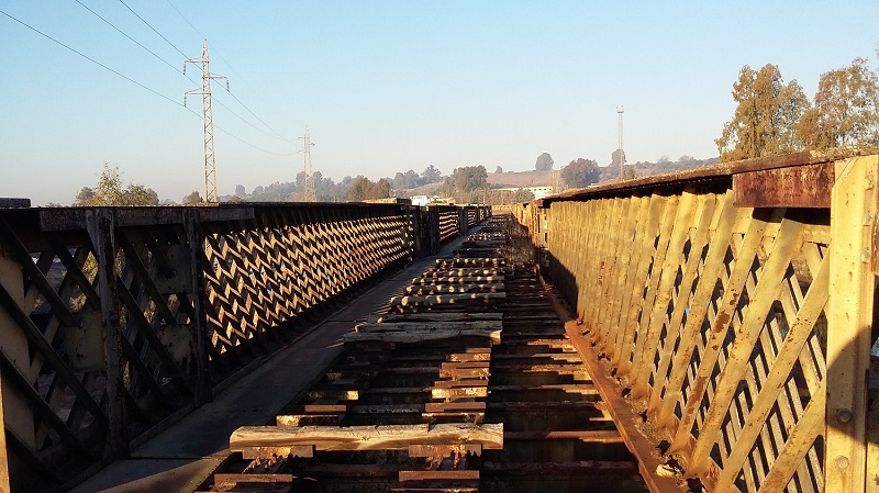 PUENTE FERROCARRIL NIEBLA HUELVA 2