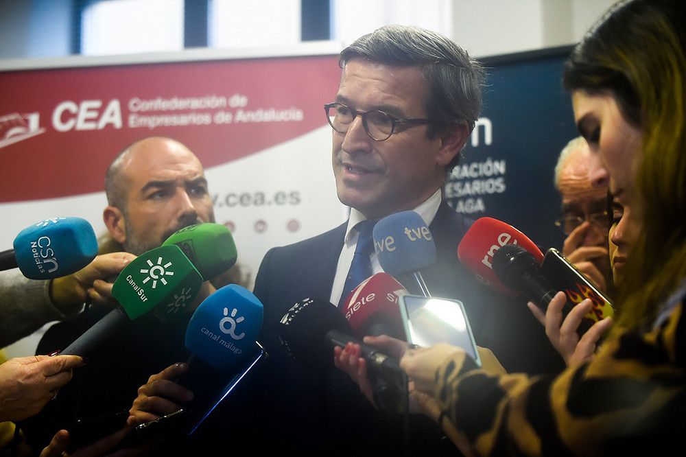 La Junta de Andalucía anuncia ayudas para reducir las emisiones de CO2 de la industria cementera