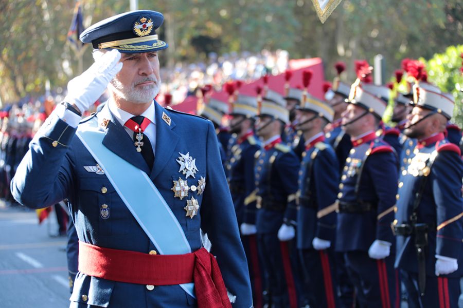 Los reyes, acompañados de la princesa de Asturias, presiden los actos por el Día de la Fiesta Nacional