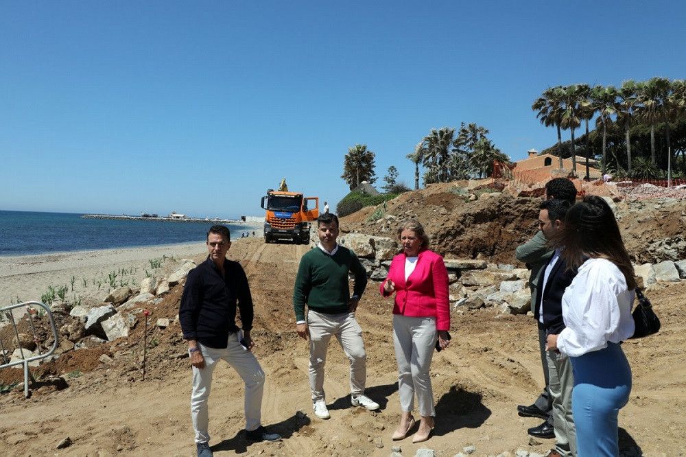 El Ayuntamiento finalizará antes de verano el primer tramo de la Senda Litoral que unirá la zona de Cabopino con Mijas con la adecuación de 210 metros lineales