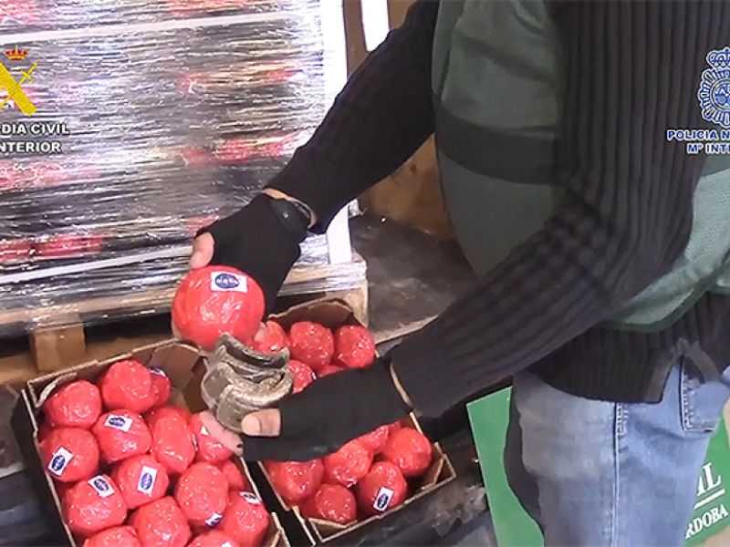 Intervenidas en Málaga más de 22 toneladas de hachís camuflado en el interior de falsos tomates con destino a Francia
