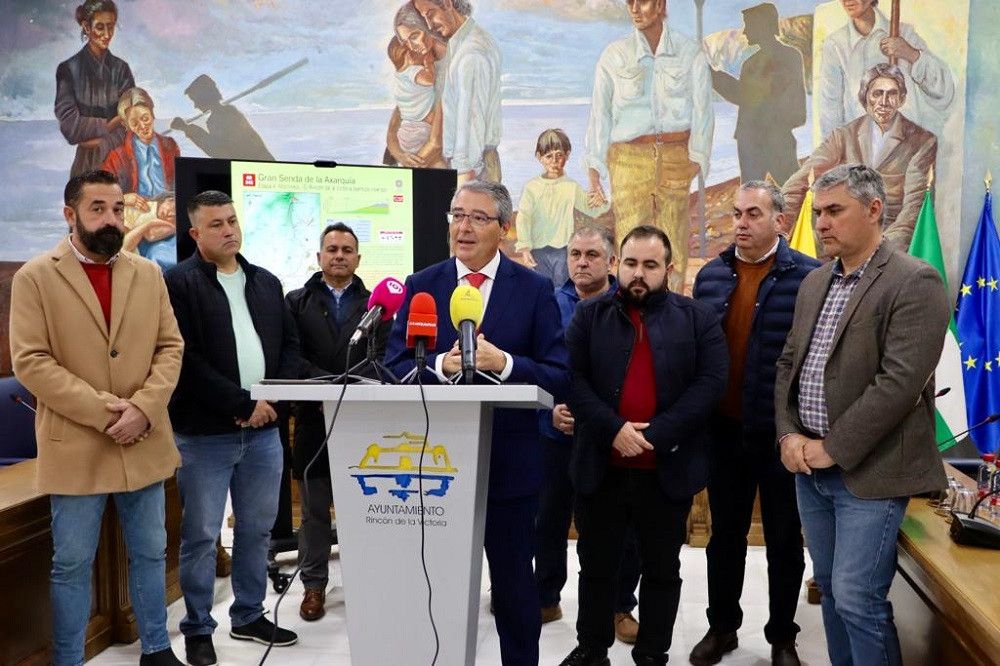 La Diputación finaliza la Gran Senda de La Axarquía con cuatro etapas y cuarenta y cuatro kilómetros