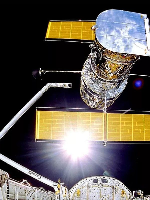 NASA y SpaceX estudian la posibilidad de extender la vida útil del telescopio Hubble