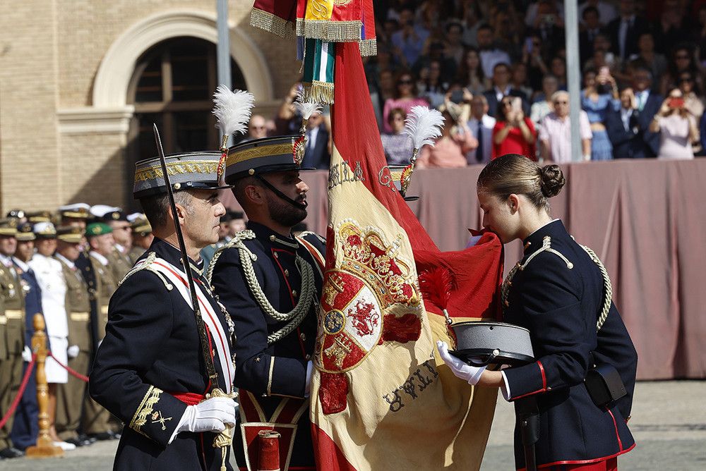 La princesa de Asturias jura bandera en la Academia Militar de Zaragoza