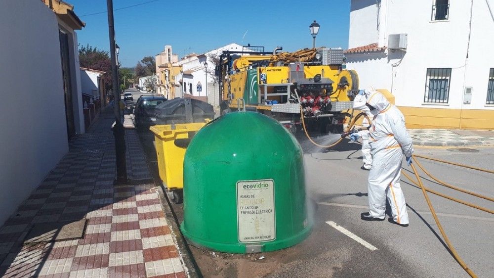 El Infoca inicia los trabajos de desinfección por Covid-19 en la provincia de Málaga