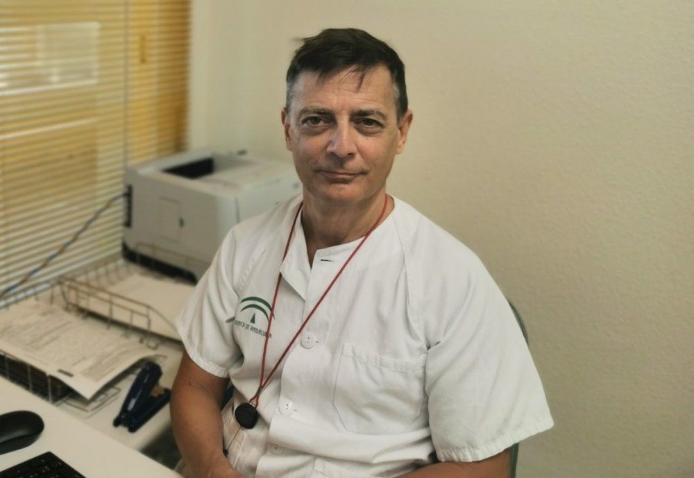 El director de Ginecología y Obstetricia del Hospital Costa del Sol recibe el premio a la mejor tesis doctoral de la Sociedad Española de Senología y Patología Mamaria