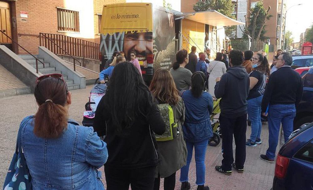 Un autobús recorrerá España para informar sobre el Ingreso Mínimo Vital ante la escasez de solicitudes para recibirlo