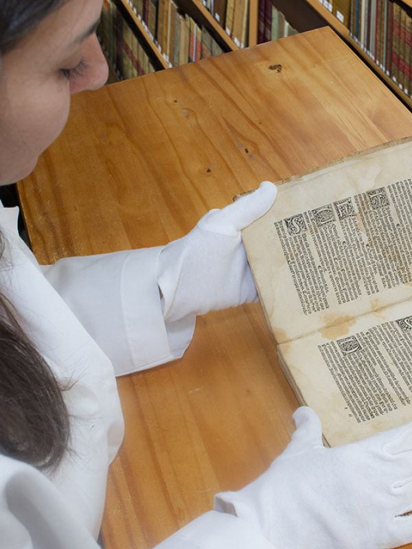 Hallado un libro del siglo XVI único en el mundo en una biblioteca del CSIC