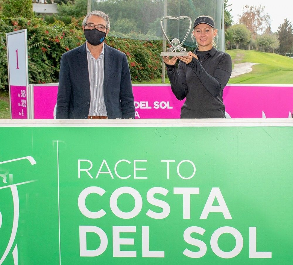 La golfista danesa Emily Kristine Pedersen remata un año impresionante con su victoria en Marbella