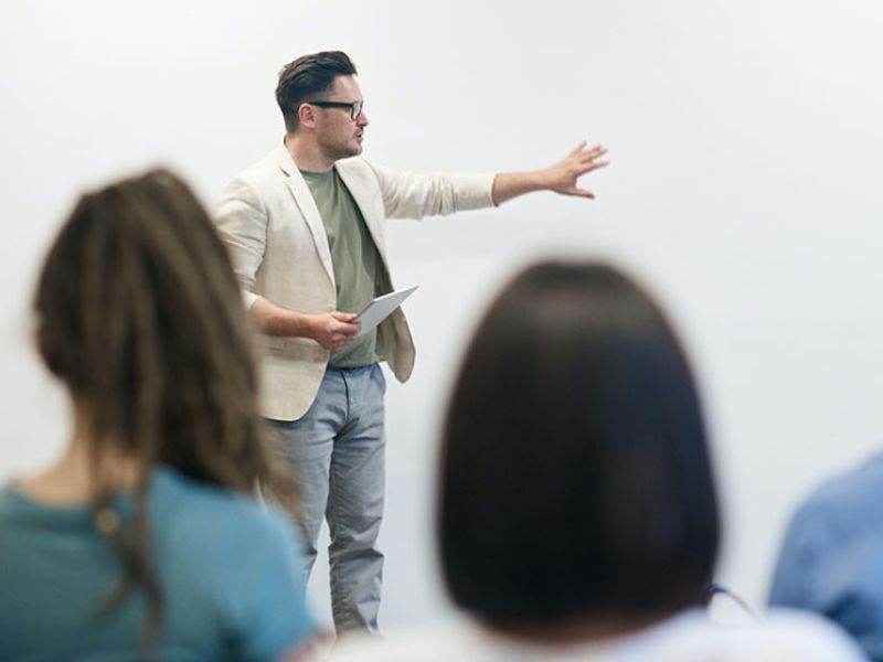 Empleo activa un programa de reciclaje profesional para 47.000 desempleados y trabajadores ocupados