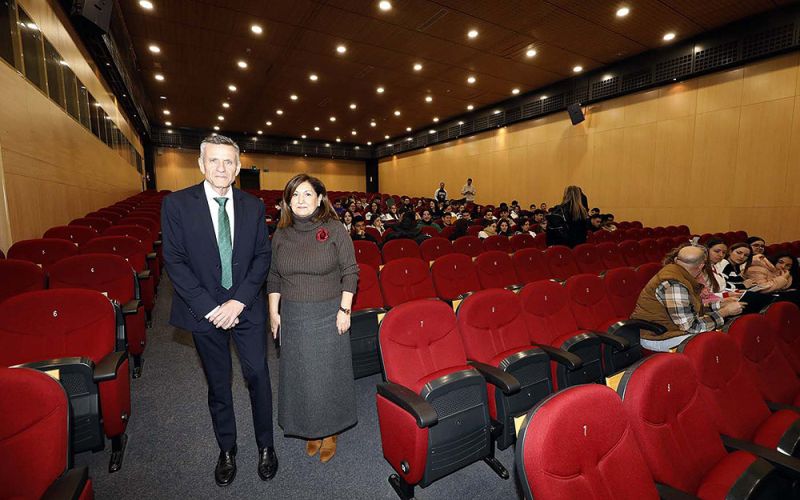 Más de 300 alumnos de 1º y 2º de Bachillerato participan en una jornada de puertas abiertas de la UNED de Marbella, que incorporará el próximo curso el Grado de Educación Infantil