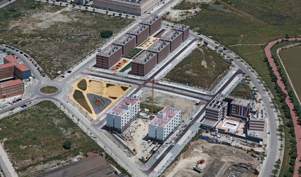 El BOJA publica la licitación del derecho de superficie sobre suelos públicos para construir 1.039 viviendas