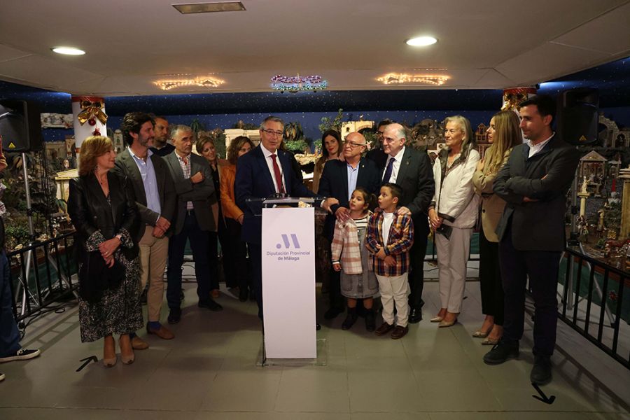 La Diputación inaugura la Navidad con actividades para todos los públicos y el tradicional Belén y alumbrado de su sede
