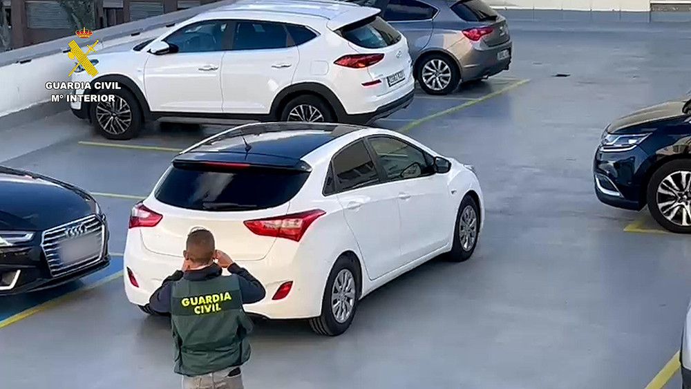 La Guardia Civil identifica y detiene a los autores de la conducción temeraria de la M-40 que se hizo viral