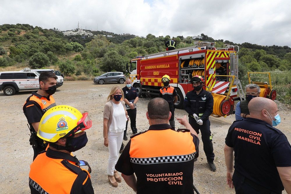 Los medios de emergencias municipales llevan a cabo un simulacro para reforzar la coordinación de cara al verano y reducir el tiempo de respuesta en caso de incendio forestal