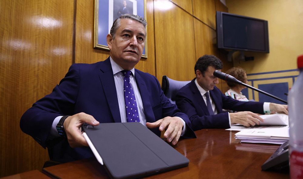 La Junta prepara un plan estratégico de la Administración periférica para mejorar la respuesta a los andaluces en las provincias