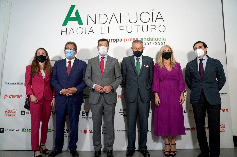 El presidente andaluz anuncia una ampliación de la bonificación en el Impuesto de Sucesiones y Donaciones a partir de 2022 para hermanos, tíos y sobrinos