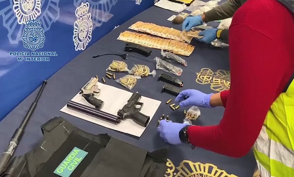 La Policía Nacional detiene a un traficante de drogas al que atribuyen sendos tiroteos en La Palmilla y La Virreina, en Málaga capital