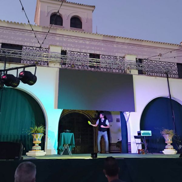 Música, cine y talleres para disfrutar las noches de verano en los parques del Alamillo y Los Toruños