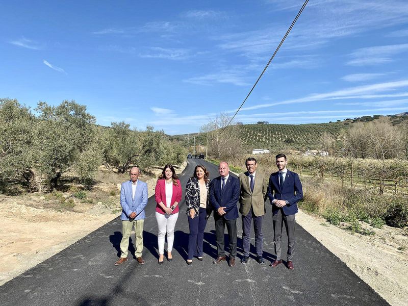 La consejería de Agricultura concluye las obras en el camino Cerro del Espartal, en Antequera
