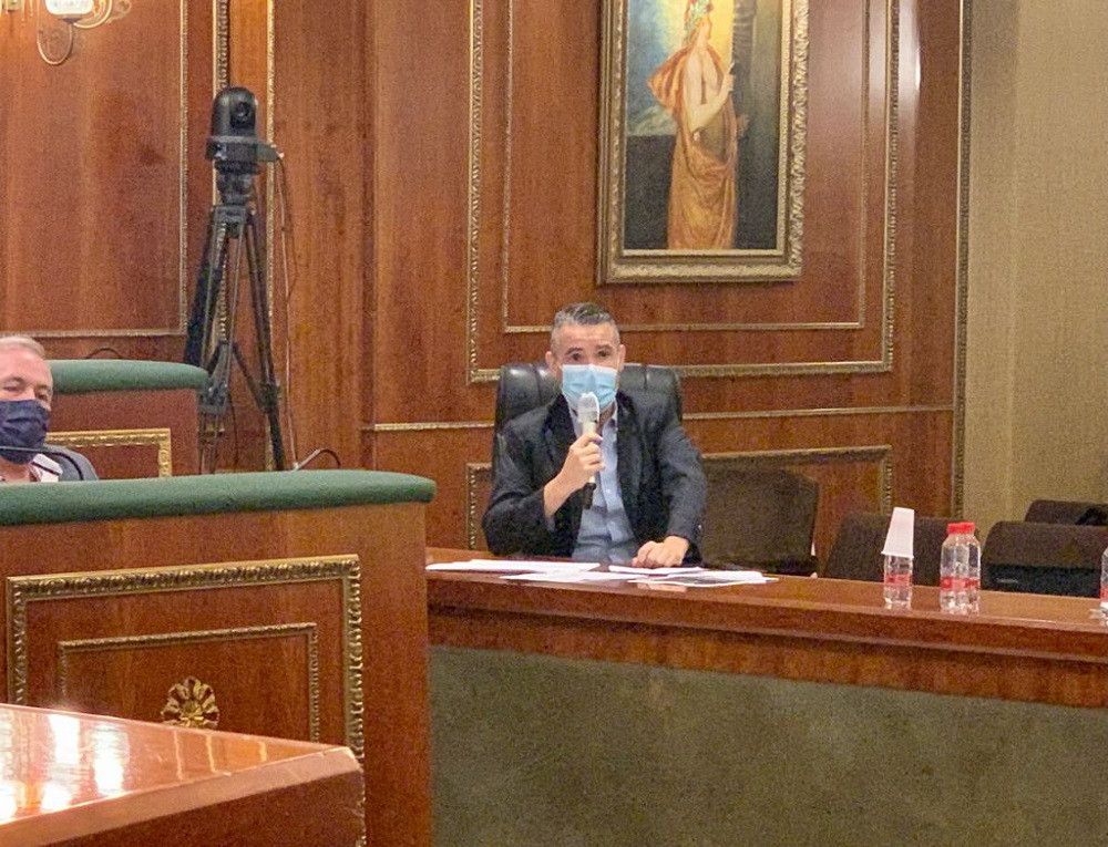 El PSOE exige al PP que "hable claro" sobre los recortes que supondrá la aprobación del plan de ajuste
