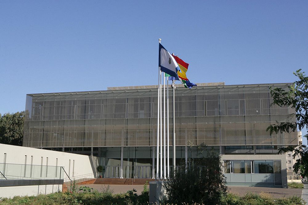La Diputación licita la instalación de paneles fotovoltaicos en la cubierta de su sede para cubrir casi la mitad de su consumo energético