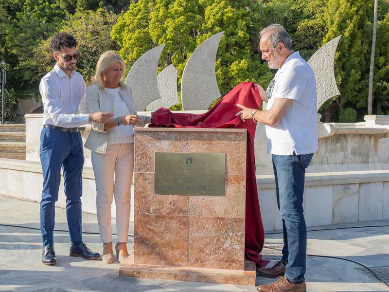El Ayuntamiento reconoce a Maribel Notario “por su labor incansable como pieza clave del movimiento vecinal” dando su nombre al parque de las avenidas Jacinto Benavente y Cánovas del Castillo