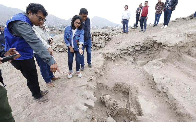 Descubiertas cinco momias de más de mil años de antigüedad en Lima (Perú)