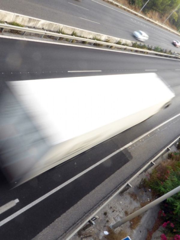 Diseñan un nuevo motor de combustión interna que no emite gases nocivos para la salud ni CO2