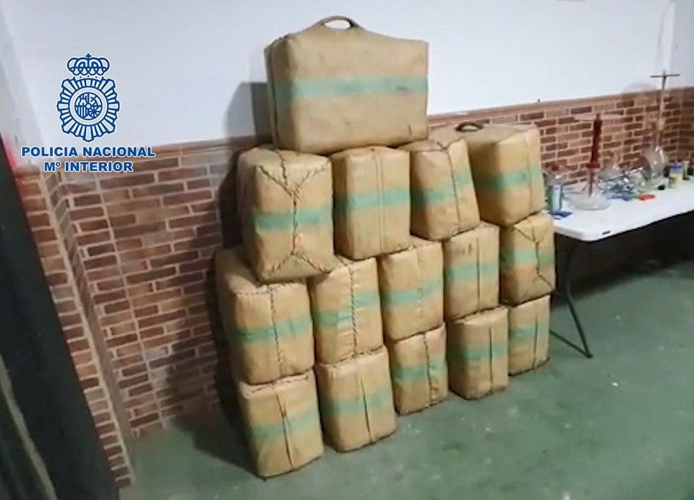 La Policía Nacional detiene en Cádiz a cinco personas y consigue frustrar un alijo de 1.100 kilogramos de hachís