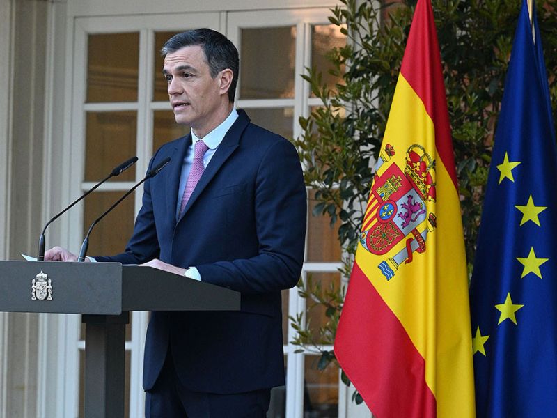 Pedro Sánchez anuncia los nombres de los nuevos ministros de Industria y de Sanidad