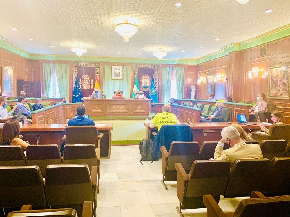 El PSOE critica que el PP haya votado en contra de implementar las citas presenciales en los centros de salud de Marbella