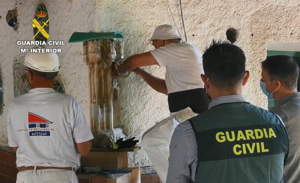 Recuperado un torreón de alabastro del sepulcro del Arzobispo Carrillo, de la Catedral de Alcalá de Henares