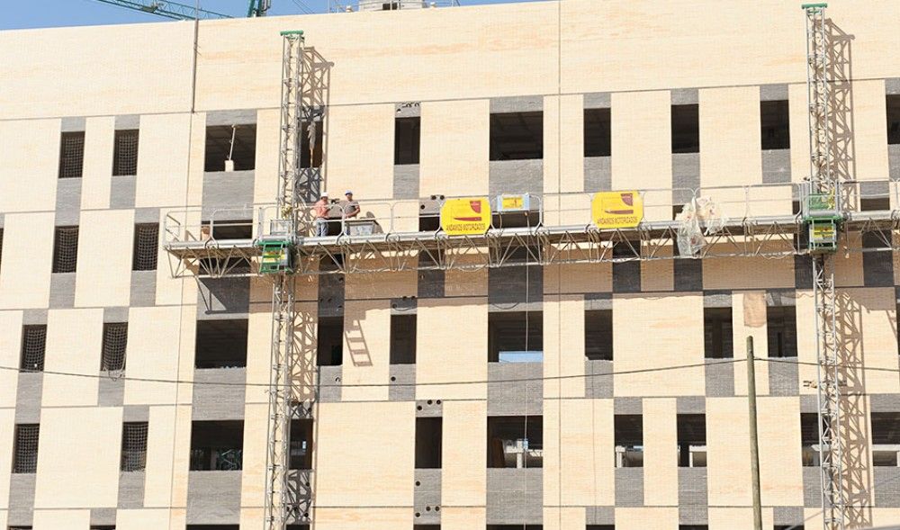La Junta promueve la construcción de 420 viviendas mediante la permuta de suelos