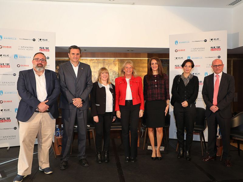 La alcaldesa considera que Marbella ha logrado romper la estacionalidad y mantiene una posición envidiable como lugar ideal para atraer inversiones extranjeras