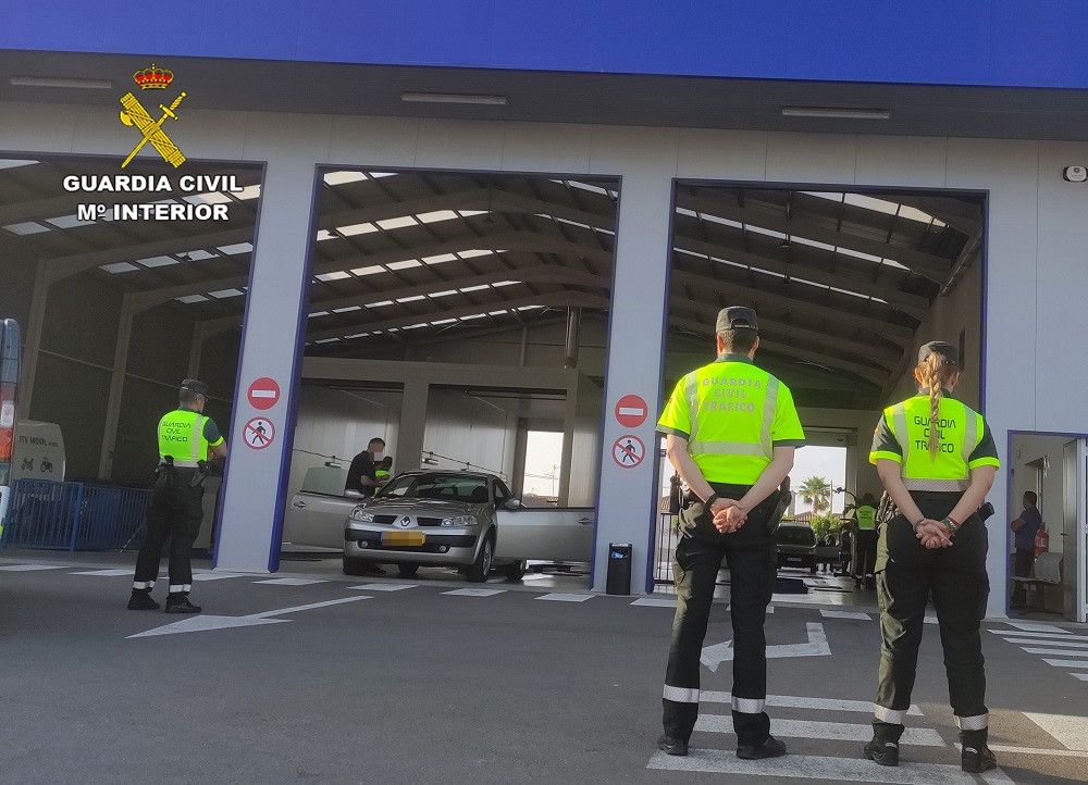 Detenidas en Murcia 17 personas por pasar inspecciones técnicas a vehículos con deficiencias