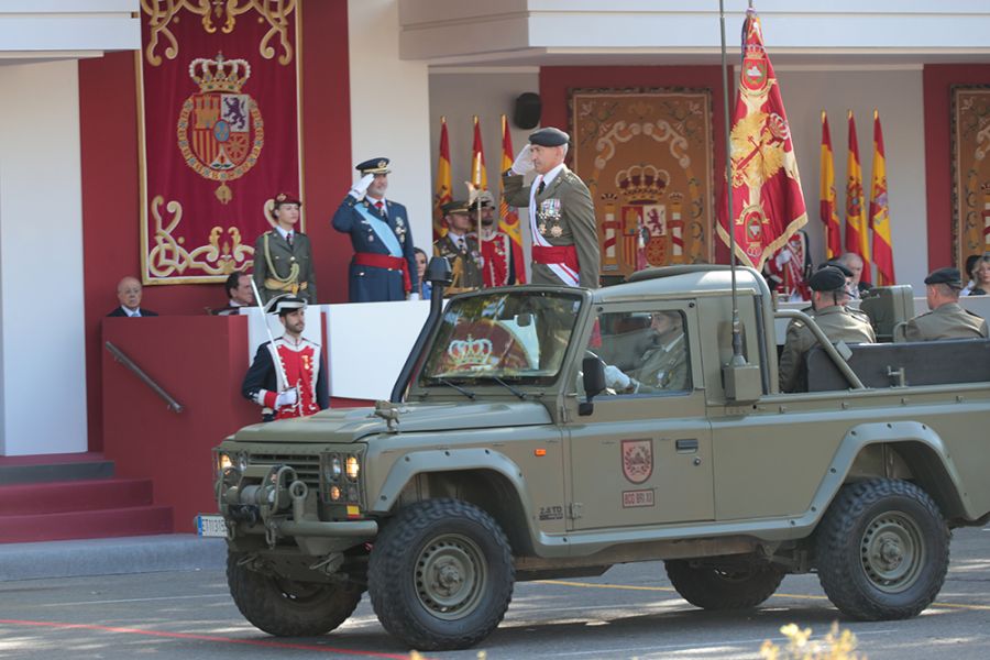 Los reyes, acompañados de la princesa de Asturias, presiden los actos por el Día de la Fiesta Nacional