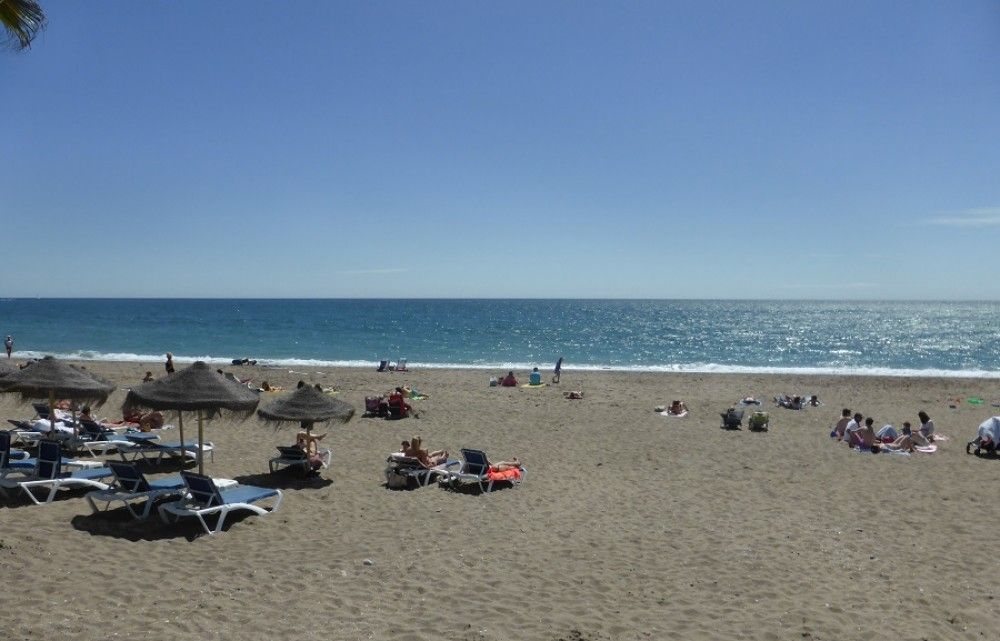 El Ministerio de Sanidad recomienda extremar las medidas de distanciamiento social y la higiene en las playas