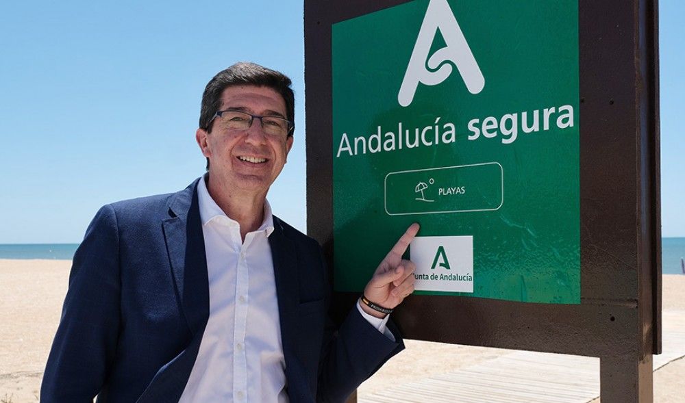 El vicepresidente andaluz anuncia la concesión de 5,1 millones de euros para mejoras en algunas playas