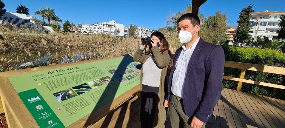 Inaugurado un observatorio ornitológico en la desembocadura del río Verde dentro de la Senda Litoral